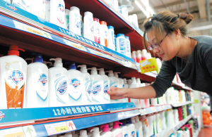 天津消费市场盛夏序曲 日化用品领跑，夏日促销热潮提前开启